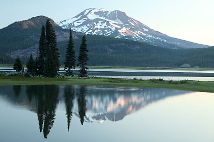 Bend Oregon Photos Sparks Lake Geese South Sister Deschutes National Forest sunset